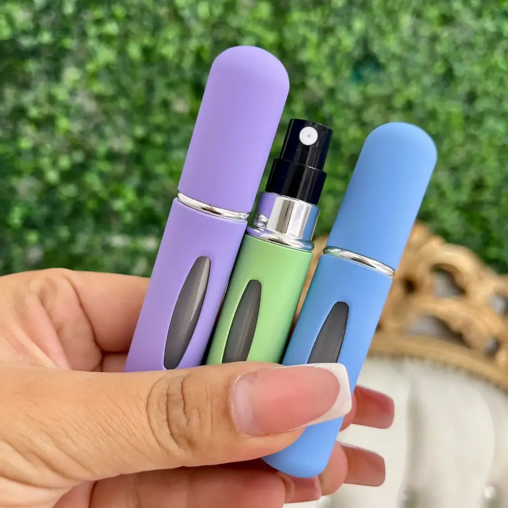 Atomizador de perfume color pastel