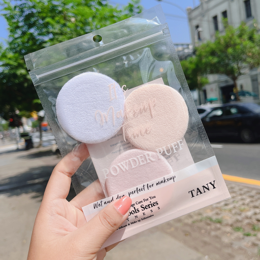 Borla de maquillaje x3 Naomy