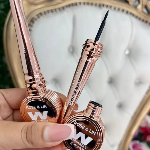 Delineador liquido plumon W- F6031